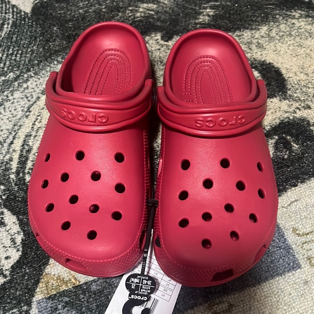 BNWT Red crocs